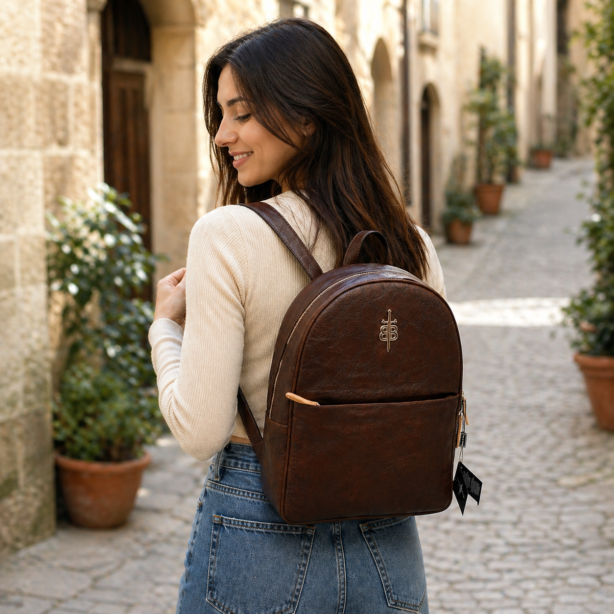 Handmade genuine leather backpack – tablet and travel