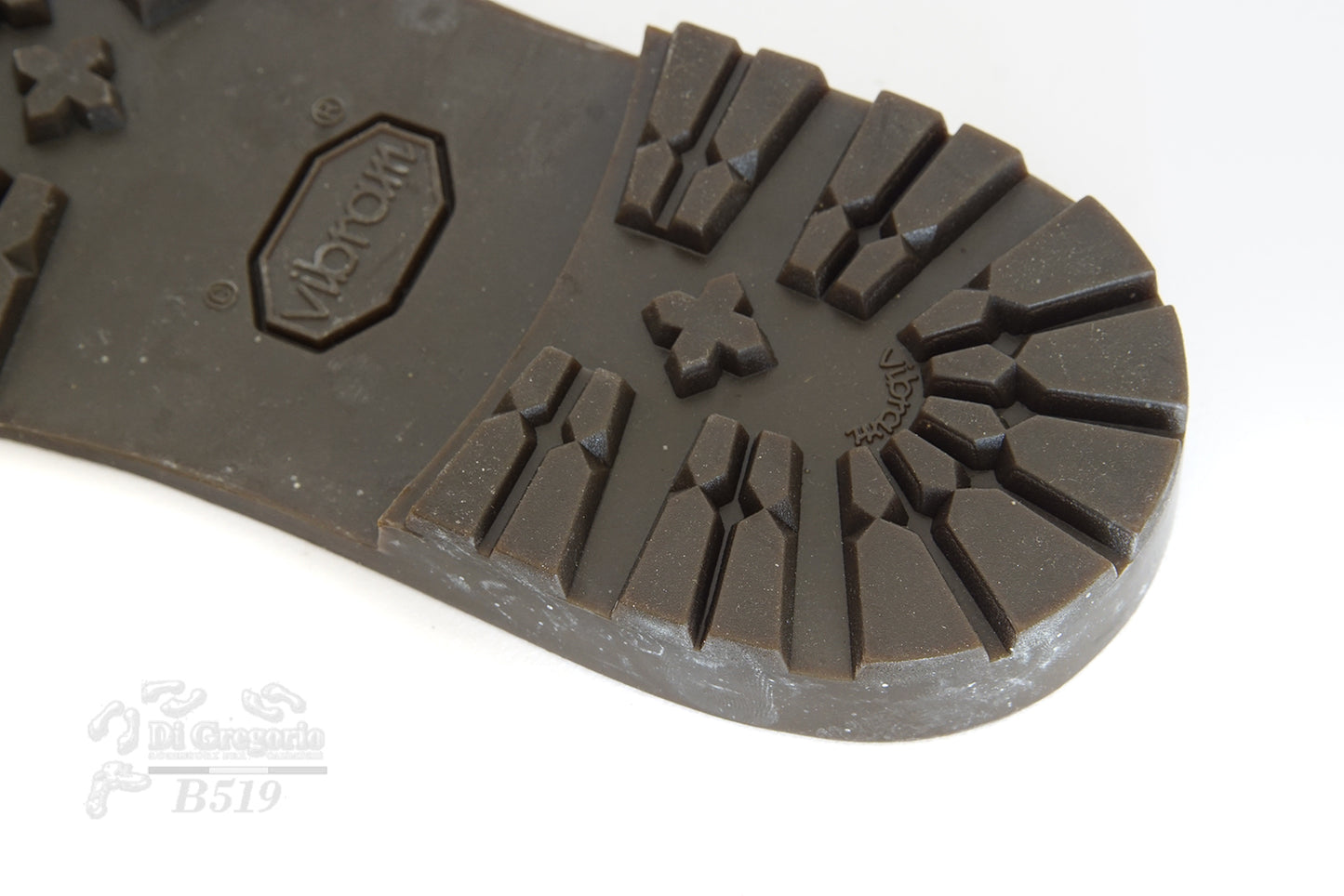 Suola carrarmato gomma antiscivolo Vibram 1136 rocciablock scarponi da montagna